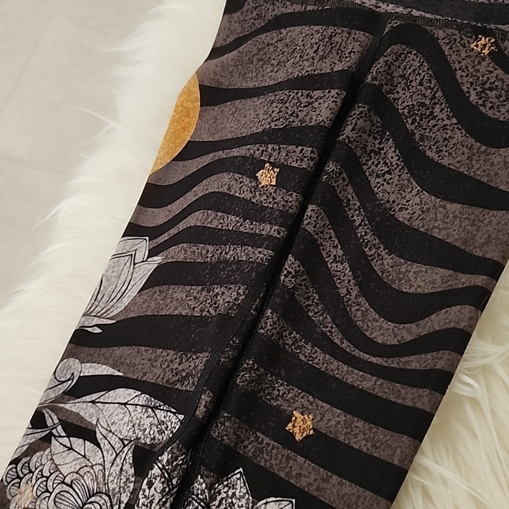 🌒🌟🌚🌛✨️Niyama Sol Luna Batefoot Leggings XS, BNWT🏷 - Picture 15 of 16